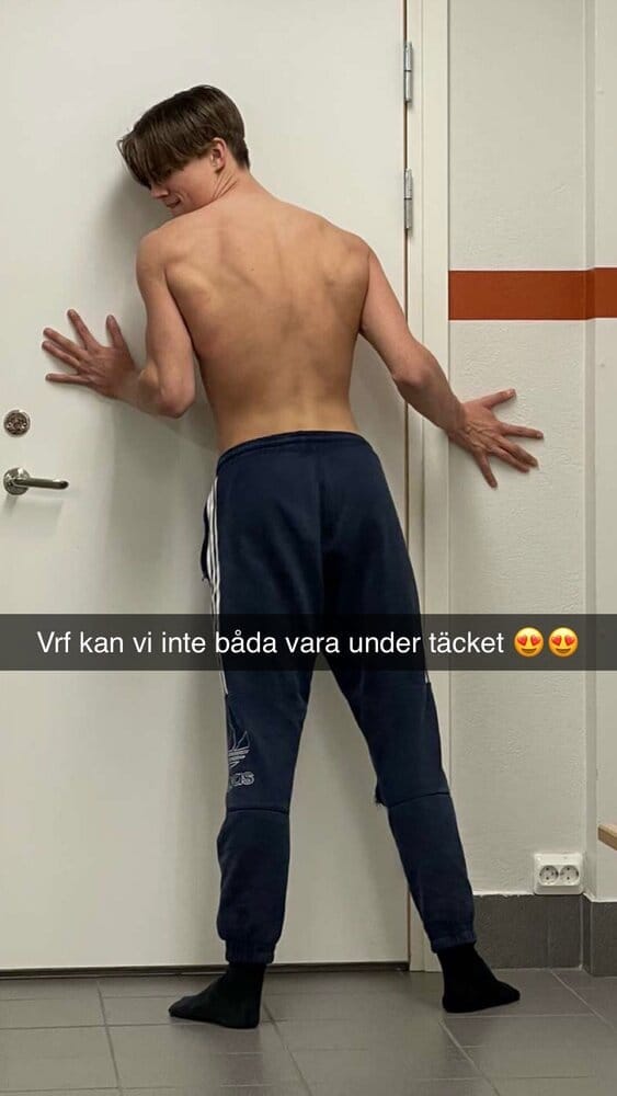 80F4F40A D8EB 48AF B63D DECAB4AE0180 1