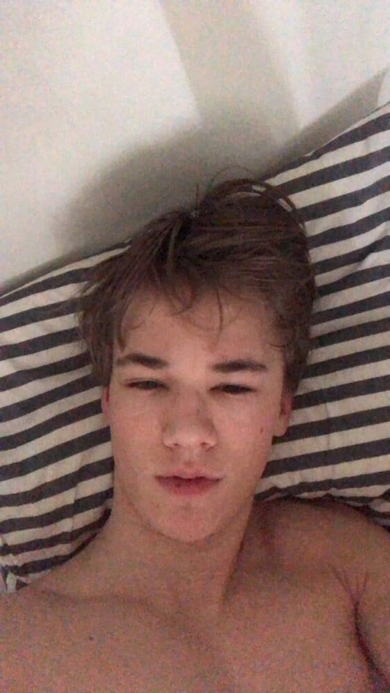 FBA80C4A 553C 4E21 9826 B3631BE2A374