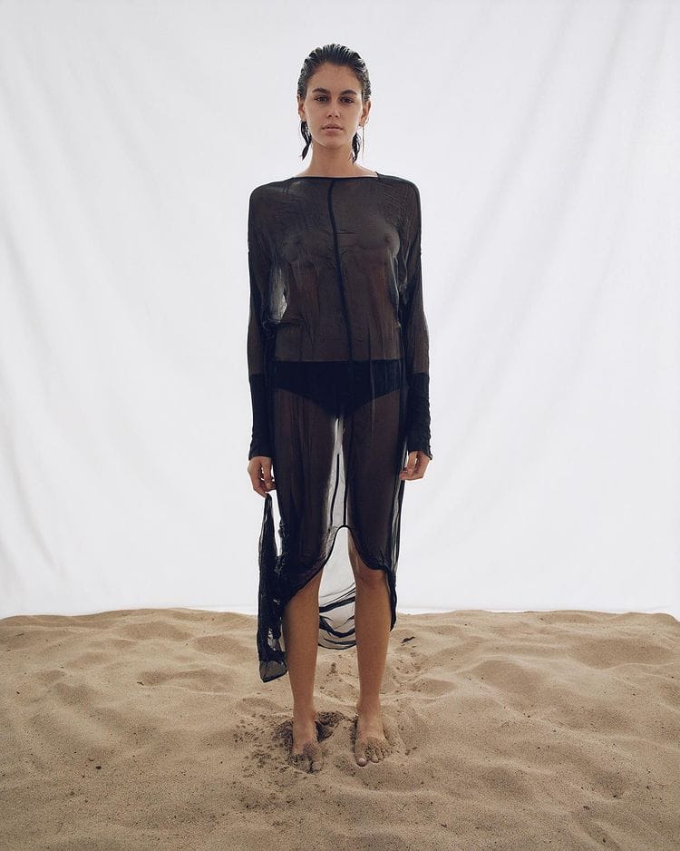 E653FCF9 B628 45A2 ABC5 F977D47A68AE