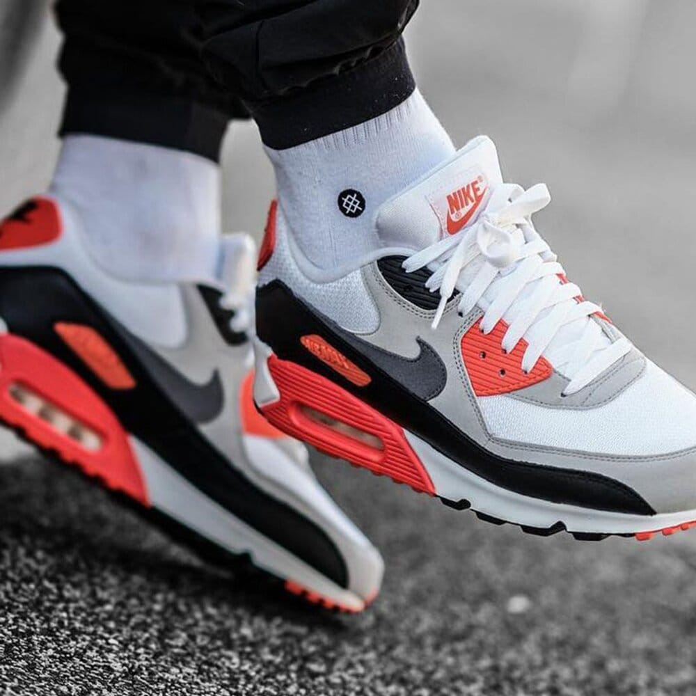 Am90