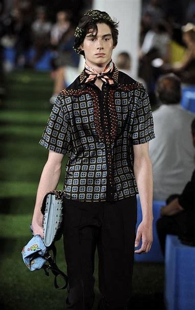 C195347F D79D 43A9 A279 4B27DD518673