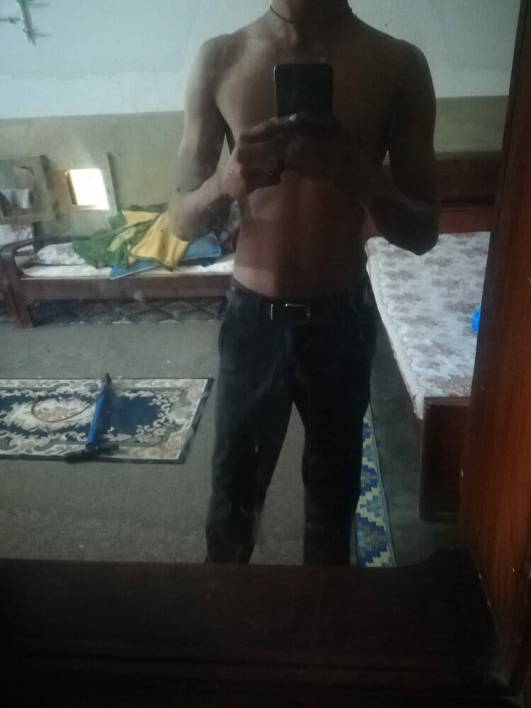 1616235448555