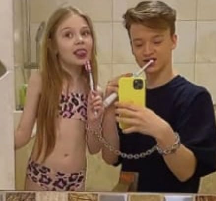 4235D0DF 8DB5 4EB6 A56D BE342A62DCB5