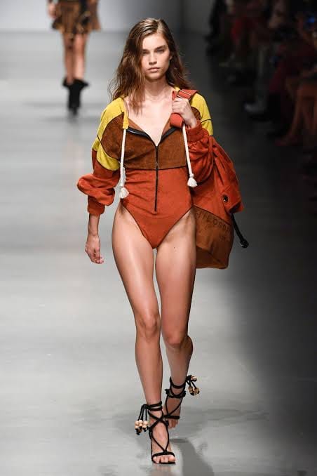 C1973F36 EBC7 4B9F A119 5484F23538A2