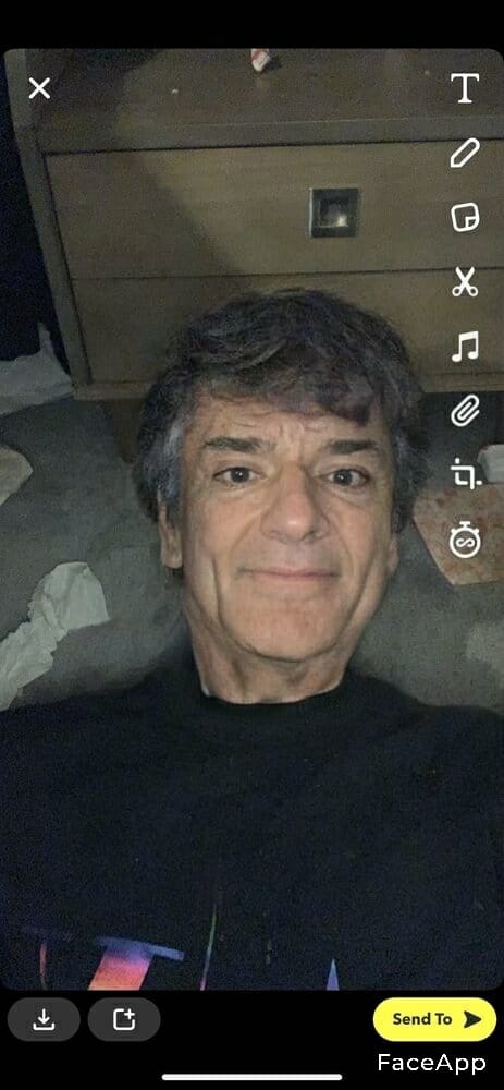 FaceApp 1616469623593