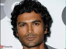 Sendhil Ramamurthy returns to 'Heroes Reborn' - The Economic Times