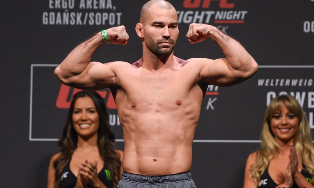 Artem lobov ufc fight night 118 ceremonial weigh ins 1000x