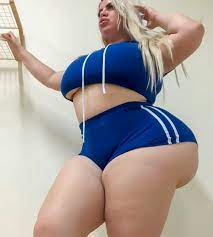 Woman sets sights on having world's biggest BUM by eating this | New Idea  Magazine