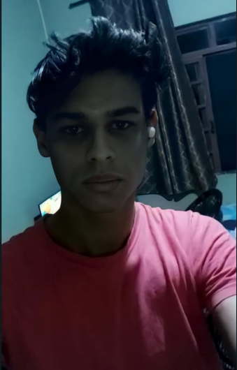 1616800272172