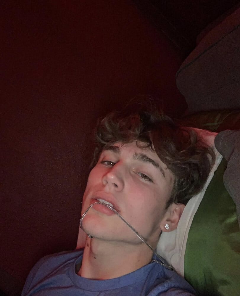 15085462 18D9 44EA 9498 2C39A8F267AC