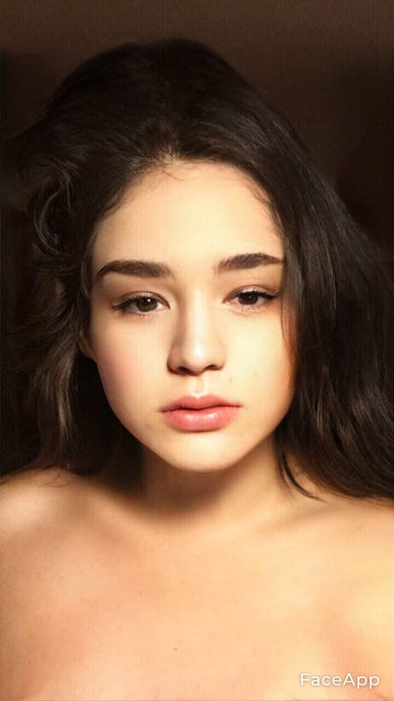 7295273B 5701 477F A551 DD1A12A7B8AE