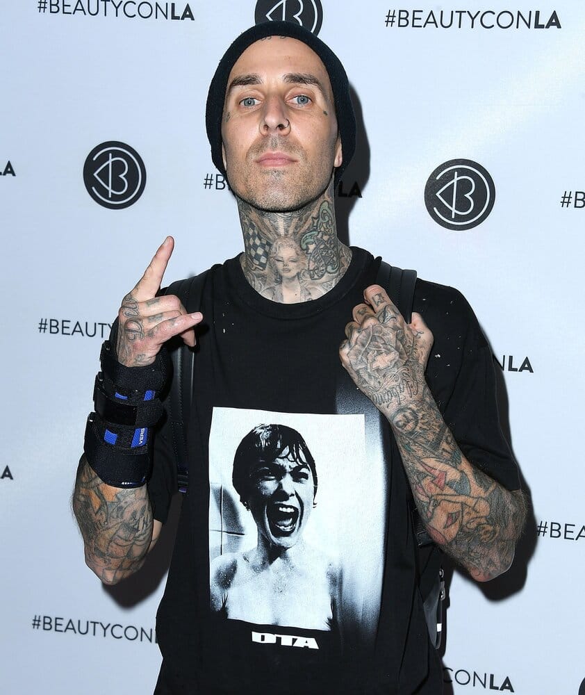 Travis barker 1552913300