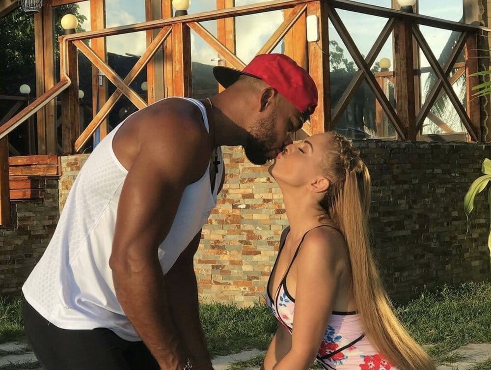 4680371B 223F 4876 9D76 9A2441846672