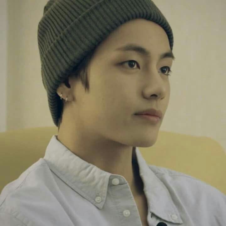 V no makeup