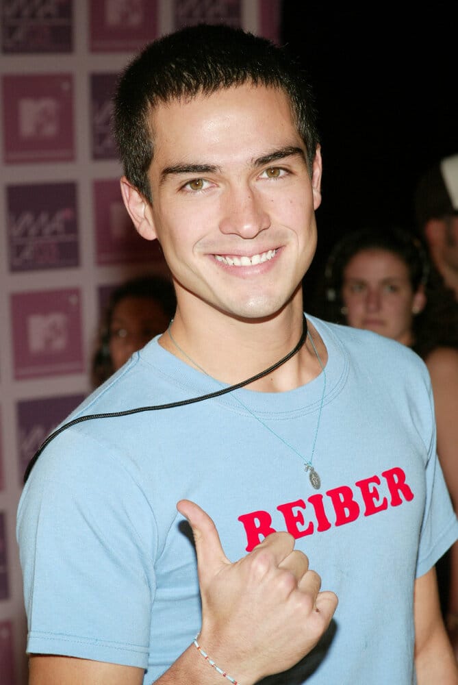Alfonso Herrera 2 gthumb gwdata1200 ghdata1200 gfitdatamax