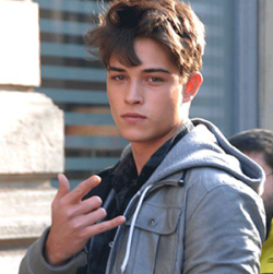 2B77FCF5 8DD9 4704 B0C7 D3B167567E84