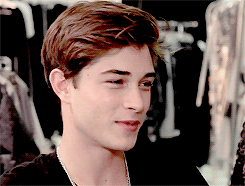 45BE2E20 FA32 40B4 9FE9 D22FD387AA33