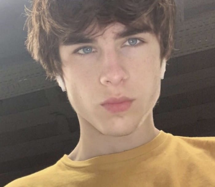 87520246 5FB5 40DB AB5D CA144CCC3203