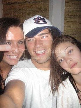 3C1C8C28 A0FF 4C0B 851F 385342D43D0E