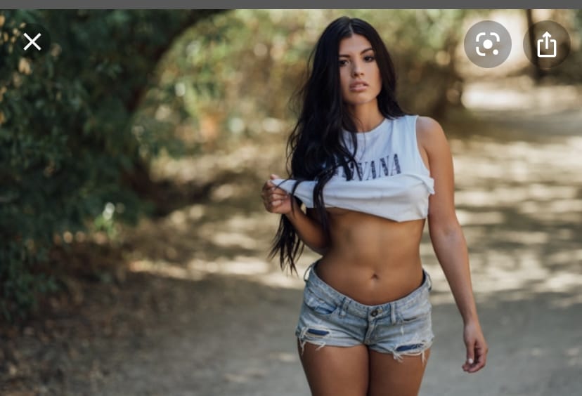 33AB17F8 B3AA 4DBE B643 DC5D5130D9C3