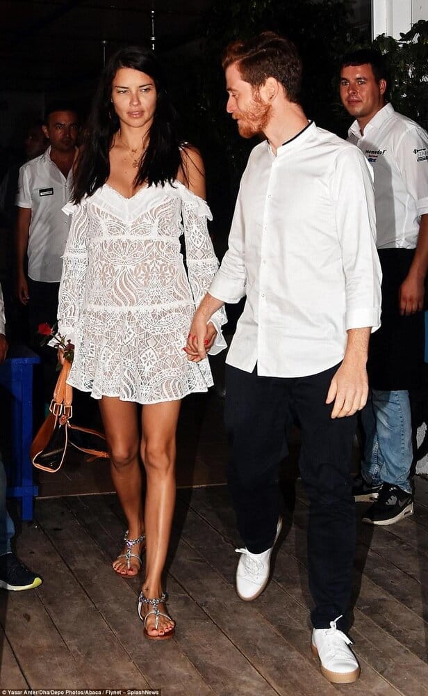 C1dcdb6651b049d8435c14de726ff3a3