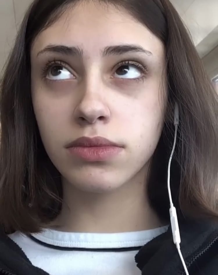 9BE9C9FB 7C2F 4DCE BE36 F64F84258A26