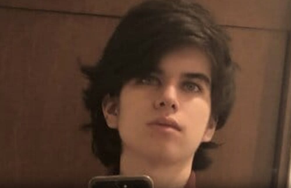 FC32027E C73C 4DF9 A16F 80F16AC09BAD