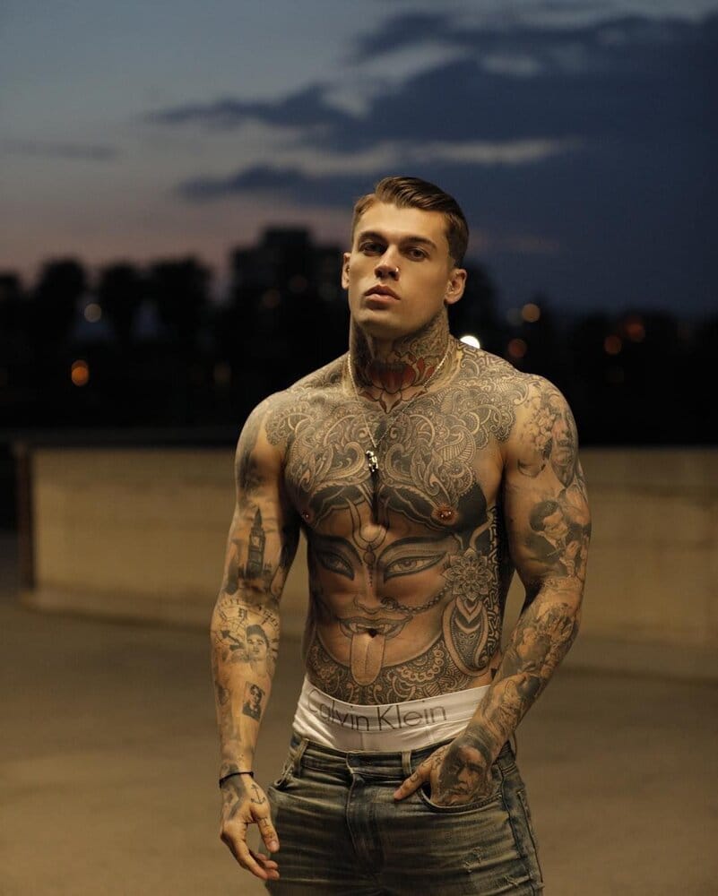 Stephen James