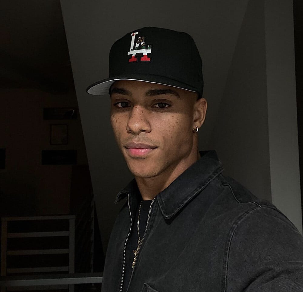 DEFCC4E5 A274 43E5 9976 A0C35A96236B