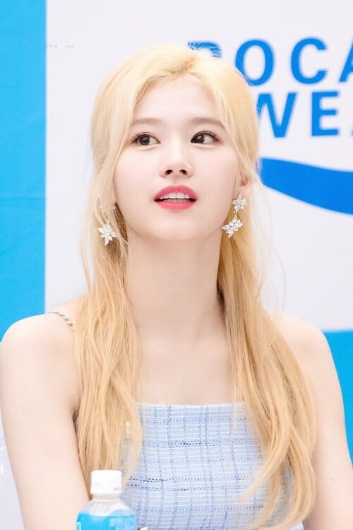 sana.jpg