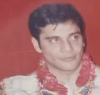 CD3F0156 2E72 4D08 9D82 1692377C9297