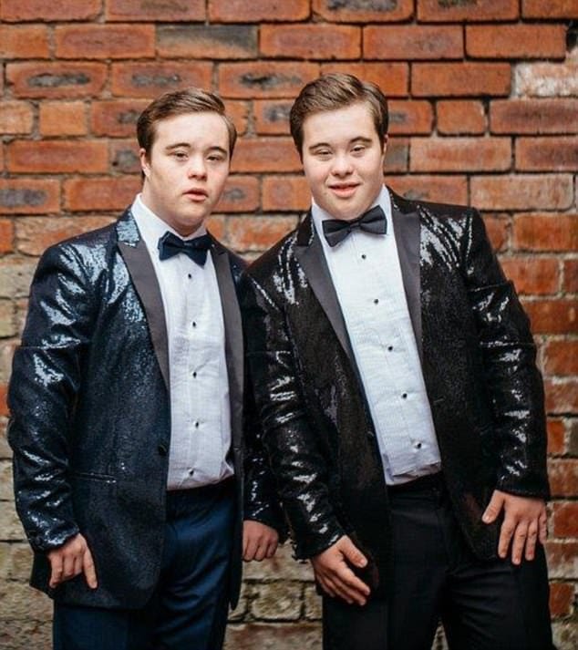 A6005722 D936 48F6 9CAF DE3C88C2E7E6