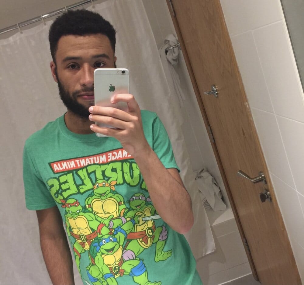 9045DE4A 55D6 40A1 8F9A EF863A713D80