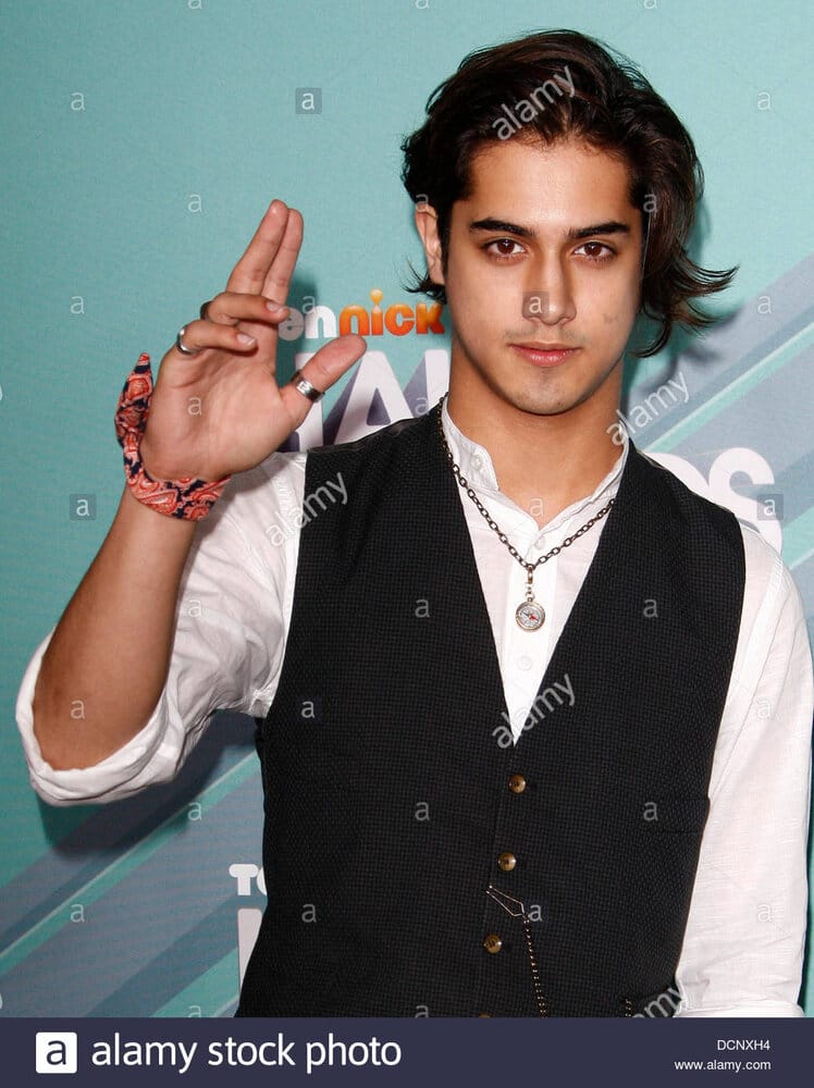 Avan jogia teennick halo awards held at the hollywood palladium arrivals DCNXH4