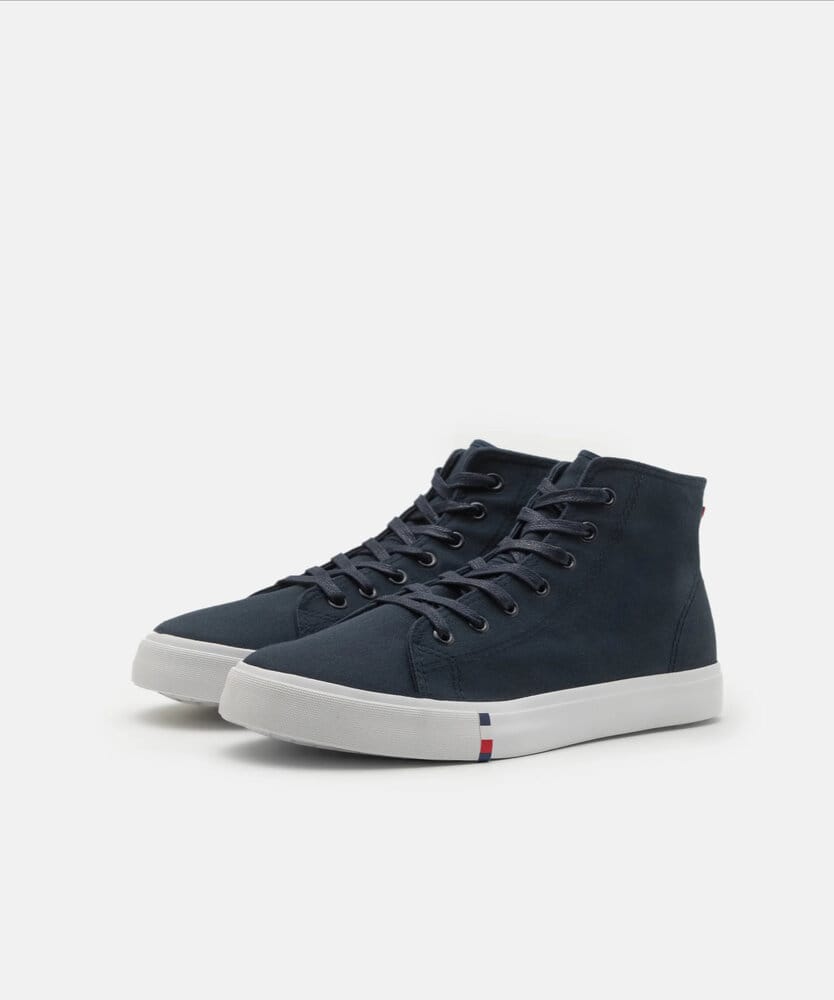 B97AE24B 8EB0 4174 A5E7 266B5B8A19B3