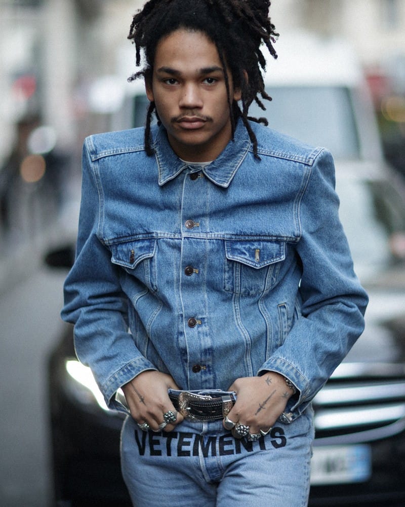 226A530D D8BF 4000 B595 D6BD5EE04B13