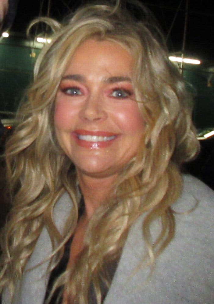 Denise Richards 47364897421