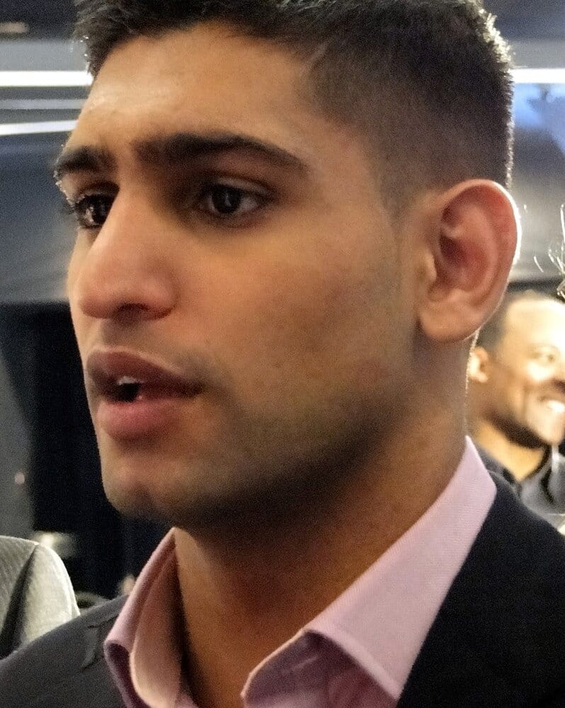 1200px Amir Khan