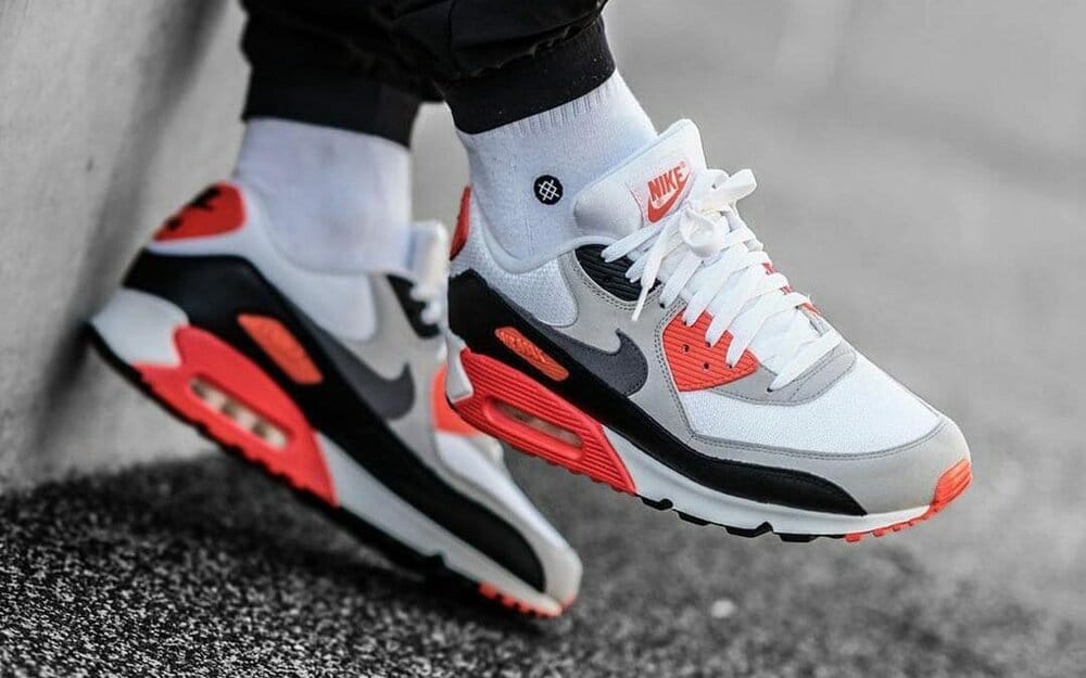 AM90 1080x675