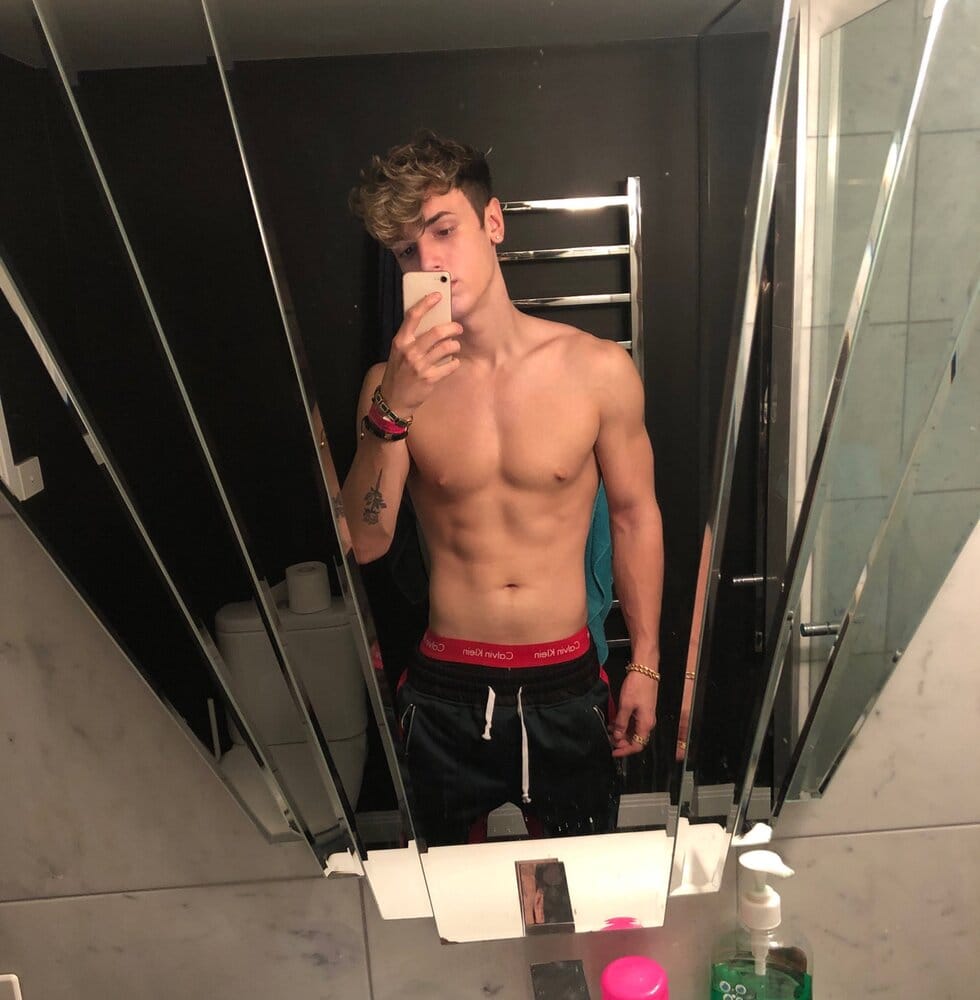 60173E41 8DAB 4FEF 95C7 1837814DBA1E