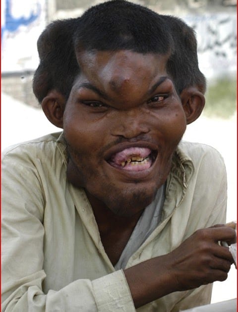 Big head man Sain Mumtaz8