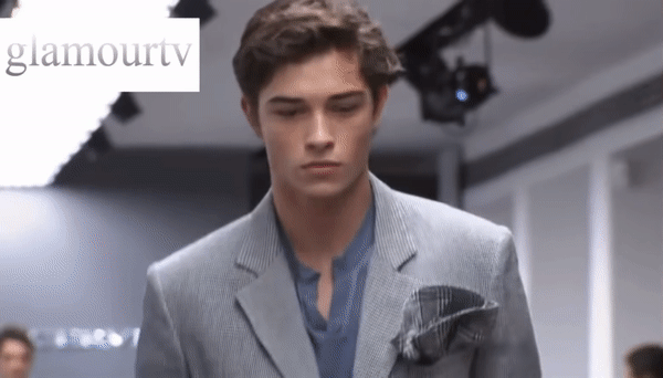 A9FD39A9 5571 4EAF A3F7 D143E13A74DB