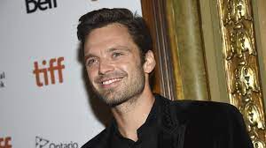Sebastian Stan accusato online per un like su Instagram: È razzista -  Movieplayer.it