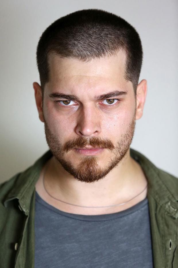Cagatay ulusoy actor hd 620x930
