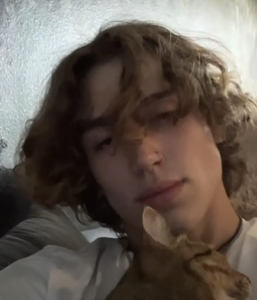 F5993665 7E5A 4AF8 8D54 FA610A719590