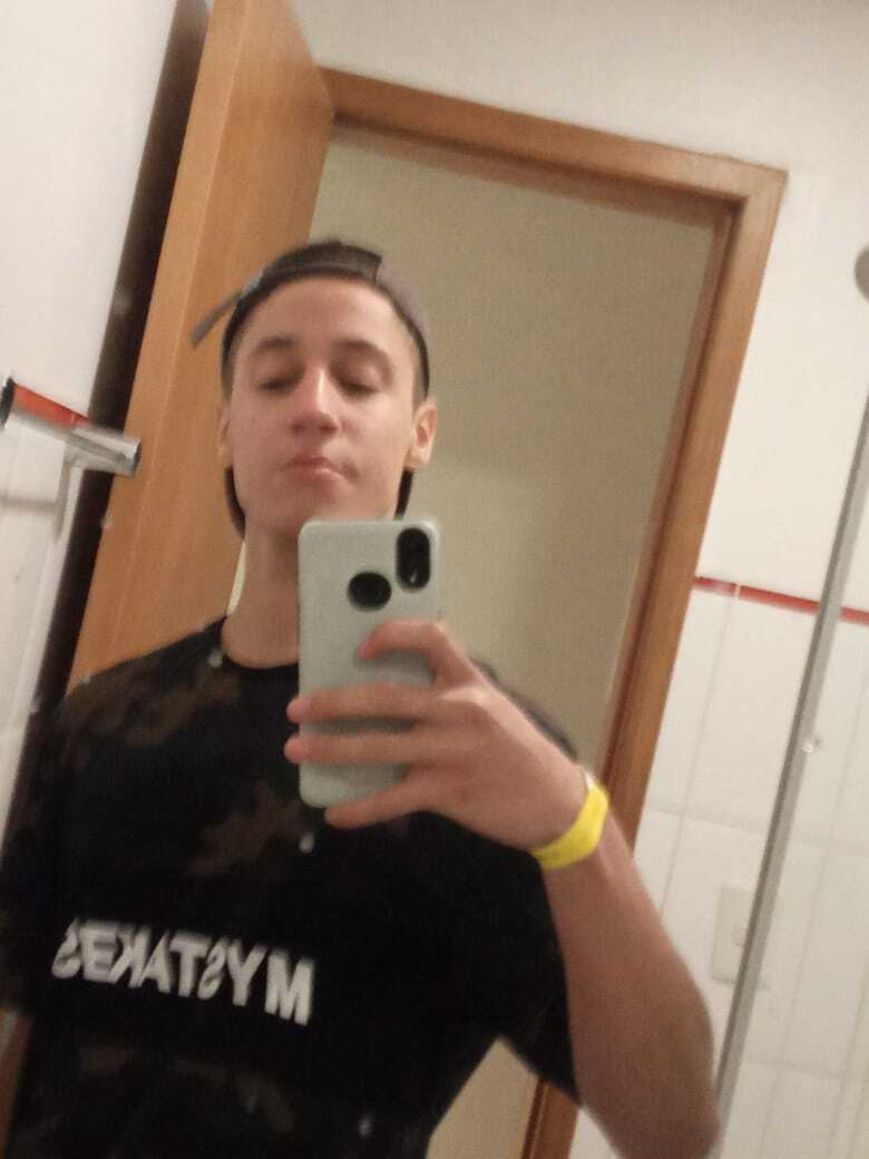 614b03d0 626b 42ad 81ca 9d8d51aa4753 Copia