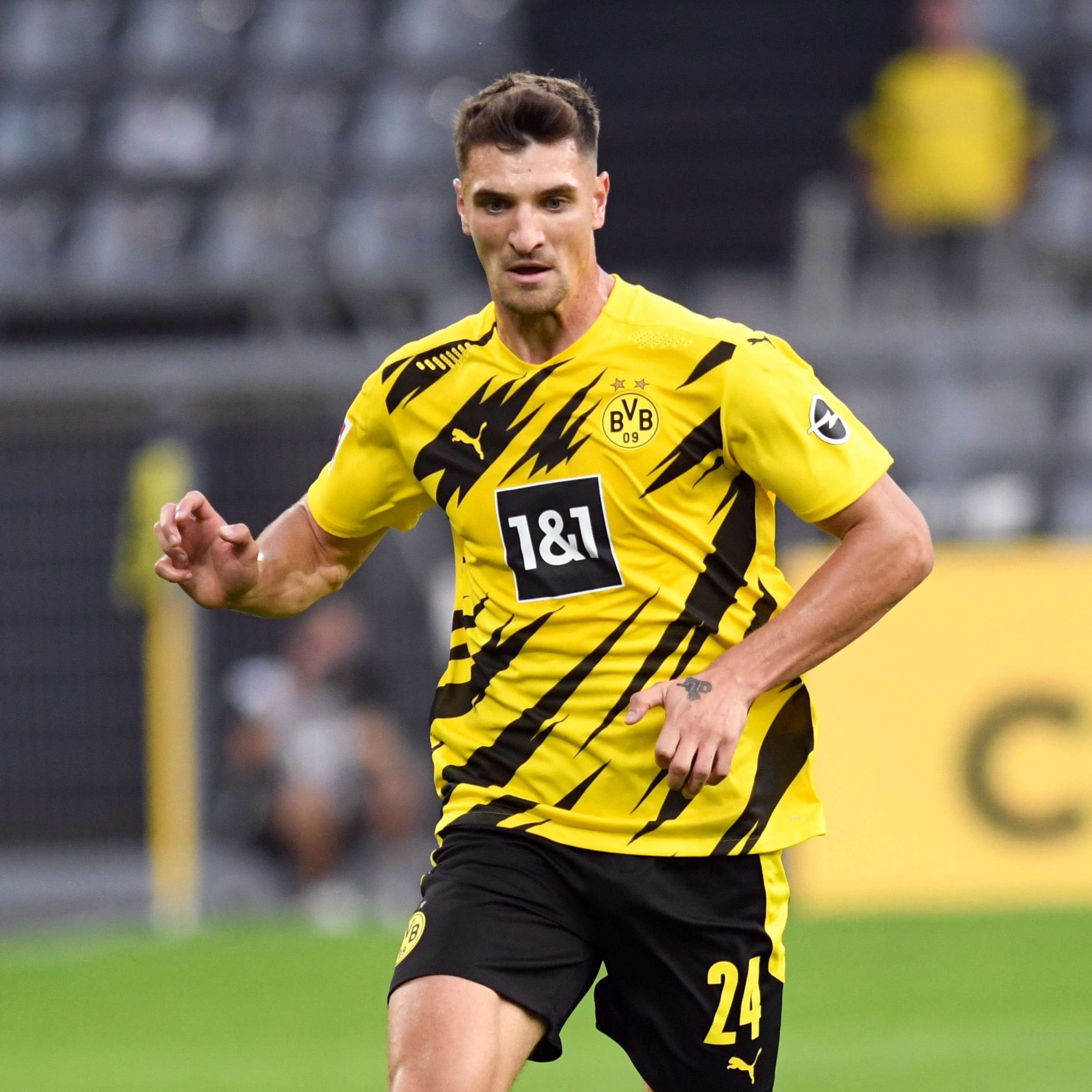 24998598 fussball bundesliga borussia dortmund borussia moenchengladbach spieltag im signal id