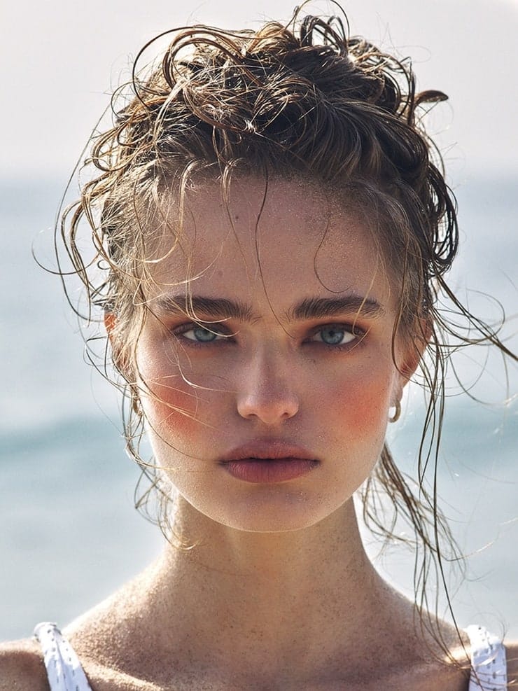 740full anna mila guyenz 2