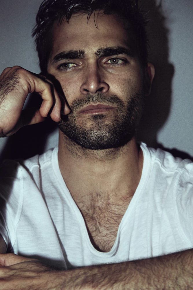 Img tyler hoechlin 200100621513 667x1000