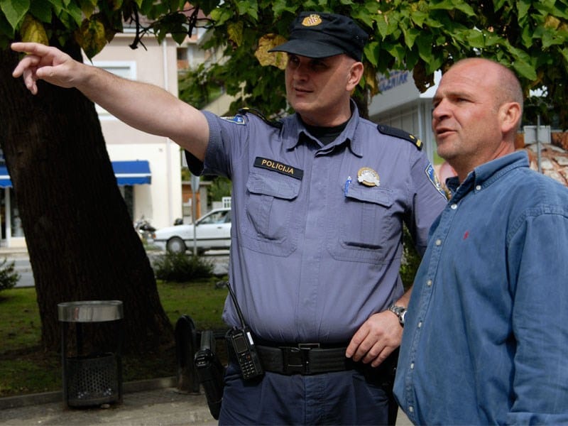 Policajci11